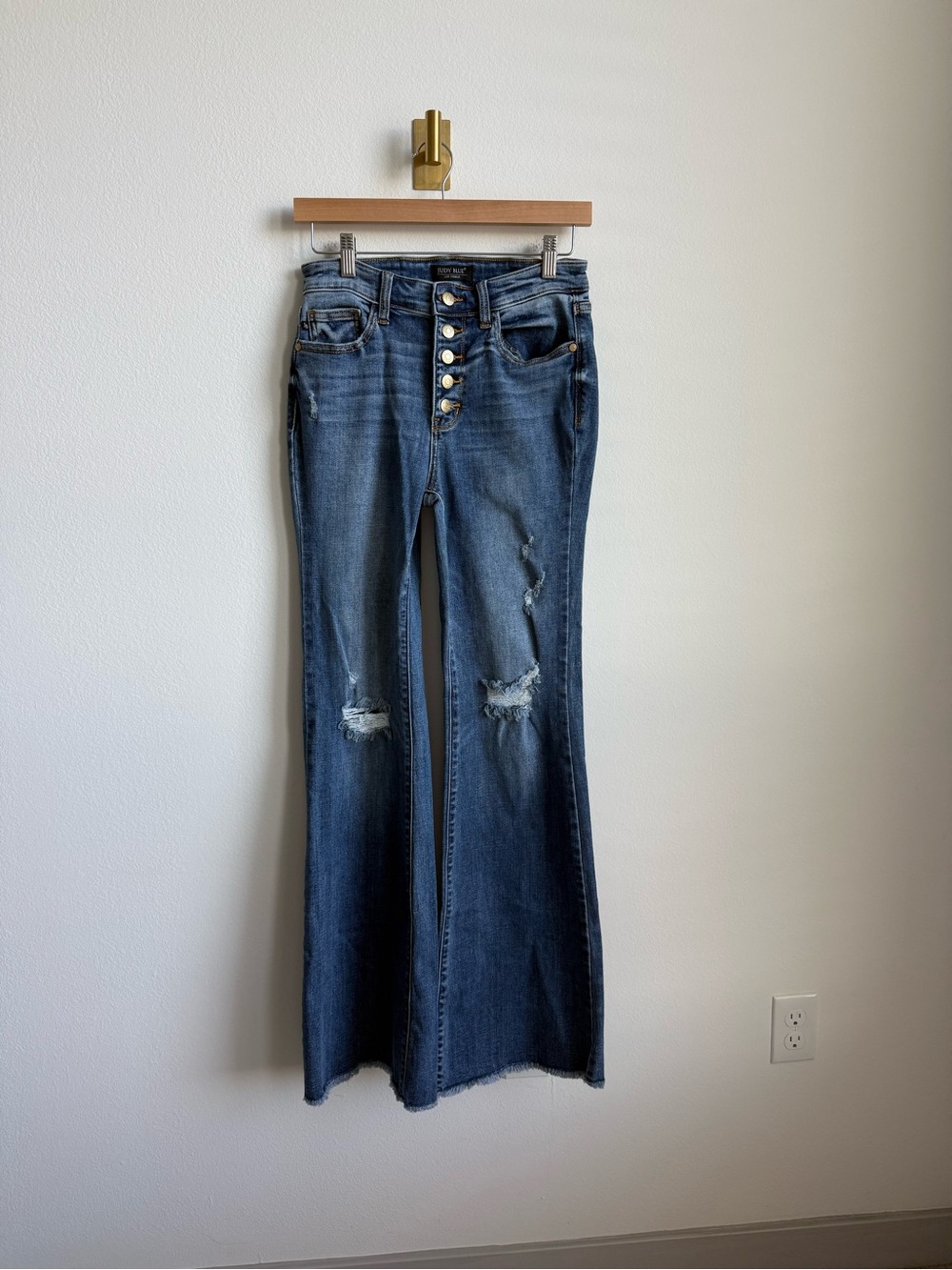 Judy Blue Mid Rise Button Fly Destroyed Fray Hem Flare Jeans Size 26 - Picture 3 of 10